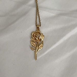 Olive & Piper Rose Necklace